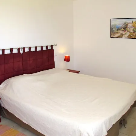 Les Lilas Blancs By Interhome